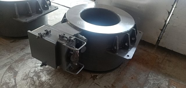 Los mejores resultados metalúrgicos alcanzables. Agitador electromagnético de molde en proceso de colada continua.